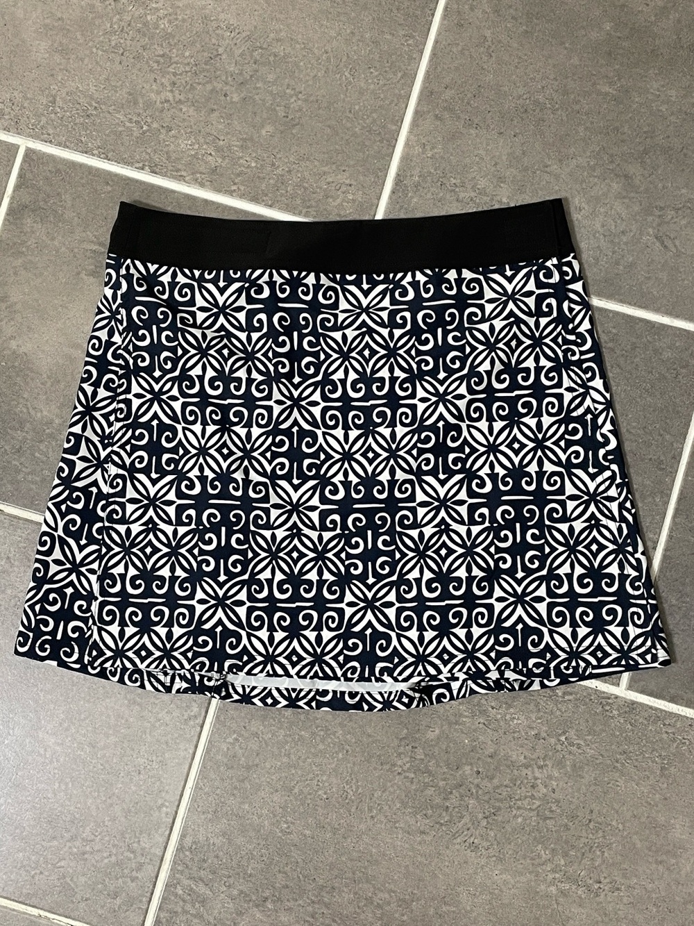 RipSkirt Hawaii Length 1 skirt size Small